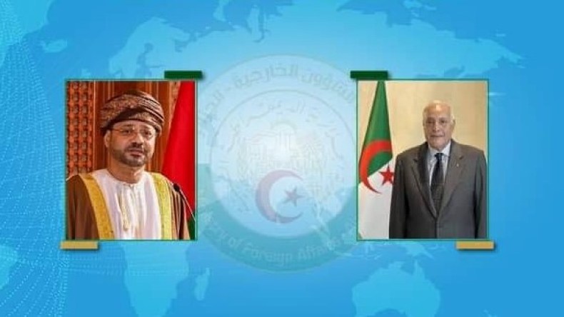 عطاف يتحادث هاتفيا مع نظيره العماني