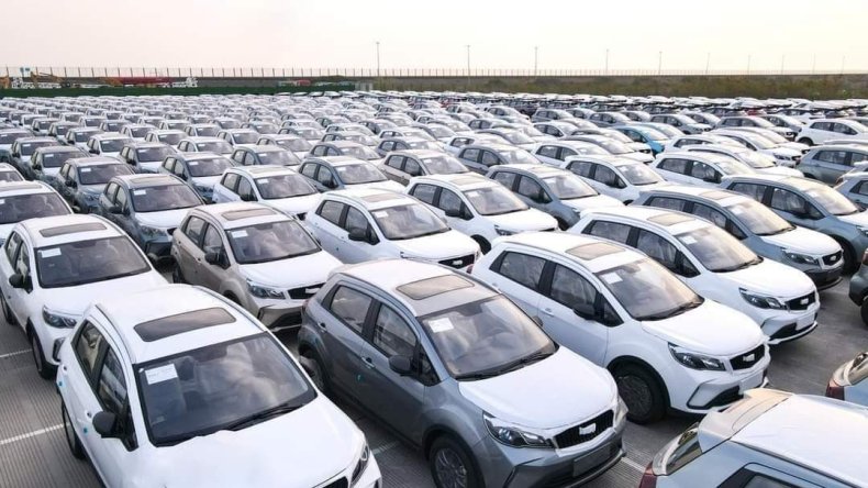 جيلي الصينية تستورد 1800 سيارة جديدة عبر ميناء ”جن جن” ‏