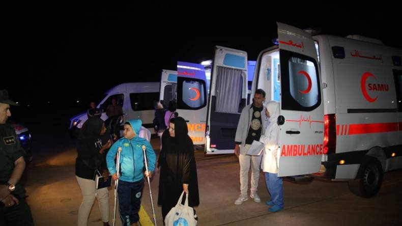 مطار بوفاريك: إجلاء أطفال فلسطينيين جرحى من القاهرة