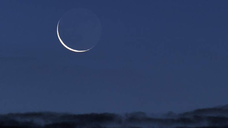 دولة آسيوية تتراجع عن الاحتفال بعيد الأضحى يوم الثلاثاء