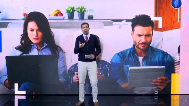 رغم خطورتها على النمو النفسي .. الهواتف الذكية ملاذ الأولياء لتهدئة أولادهم