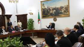 الرئيس تبون يأمر بحلّ مشكل مياه الشرب في تيارت خلال 48 ساعة