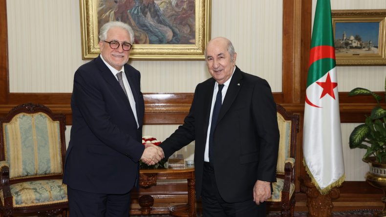 الرئيس تبون يستقبل عميد مسجد باريس