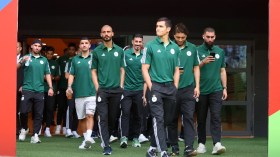 بن ناصر احتياطيا وبراهيمي قائدا