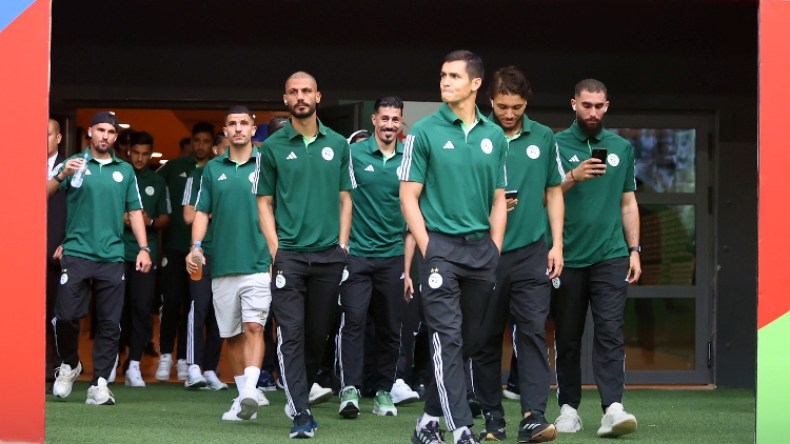 بن ناصر احتياطيا وبراهيمي قائدا