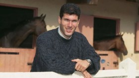 لمّا شارك زيدان في بطولة أمم أوروبا بِعُمر 12 سنة فقط!