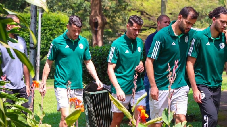 5 لاعبين جزائريين جدد أمام أوغندا وماندي قائدا