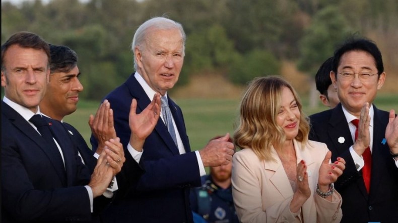 بالفيديو.. هكذا تصرّفت جورجيا ميلوني إزاء هفوة بايدن في قمة السبع!