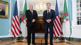 بلينكن يعرض مبادرة بايدن لوقف الحرب في غزة على الجزائر
