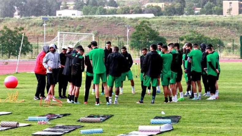 هذا هو ملعب مباراة شباب قسنطينة ومولودية وهران