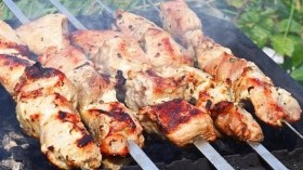 تجنب أضرار الشواء على الفحم بهذه الطرق الآمنة