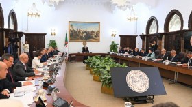 Tebboune ordonne de suivre “rigoureusement” les préoccupations des citoyens