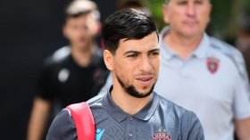 بلبل من سور الغزلان يُغرّد لِاتحاد العاصمة بِشجون على أنغام “الورقة” لِقروابي