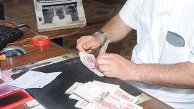 تسديد كل مستحقات الأساتذة المتعاقدين قبل 31 ديسمبر