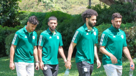 بالصور.. جولة خفيفة للاعبي “الخضر” في مقر إقامتهم بكامبالا