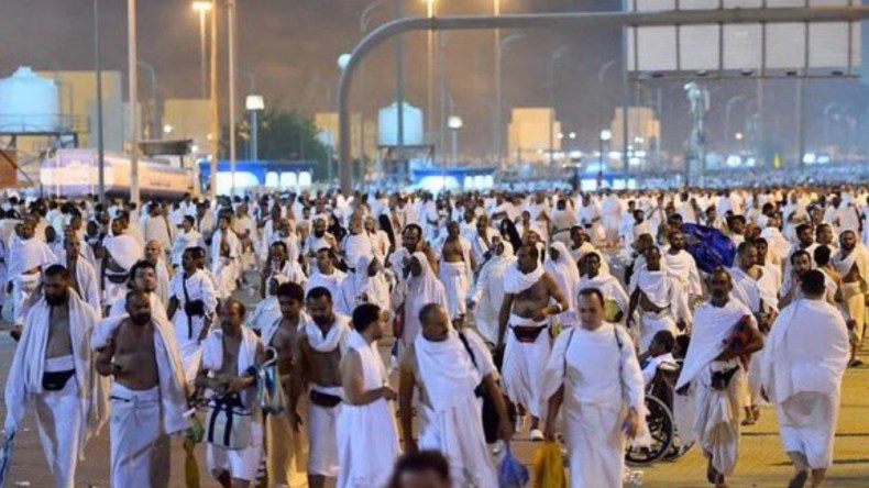 بالفيديو.. أكثر من 1.5 مليون حاج يتوجهون إلى منى لقضاء يوم التروية