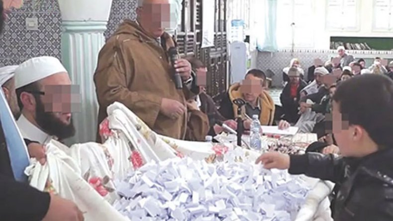 تنظيم عملية القرعة للحجّ قبل انتهاء موسم المناسك