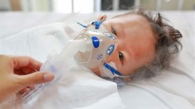 فيروسات تصيب الأطفال نهاية الربيع.. وأطباء يحذّرون