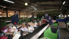 مؤسسات ناشئة تخوض مشاريع إعادة تدوير النفايات المنزلية