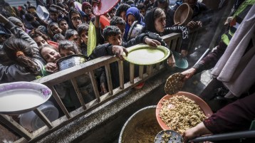 مجاعة غزّة.. وموسم الأعراس والمهرجانات!