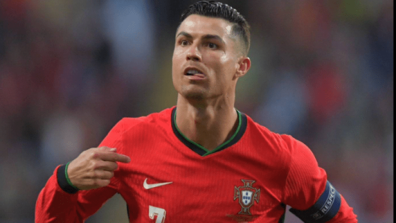 بالفيديو.. رونالدو يقود البرتغال للفوز ويعزّز رقمه القياسي
