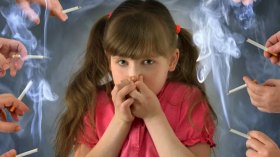 “التدخين السلبي”.. جريمة ترتكب ضد الأطفال في الوسط العائلي!