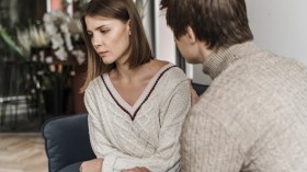 العبء العاطفي حمولة سنوات من المشاعر السلبية