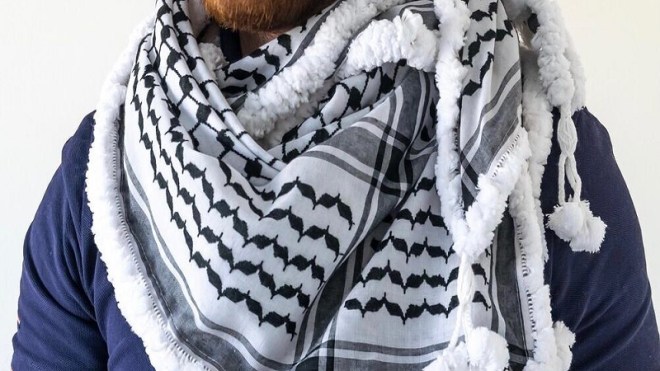 تونس: وزارة التربية تمنع ارتداء الكوفية الفلسطينية على ممتحني البكالوريا