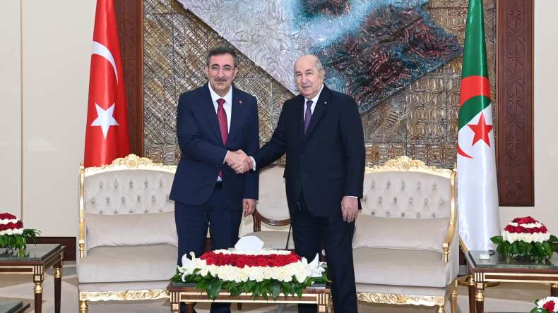الرئيس تبون يستقبل نائب الرئيس التركي
