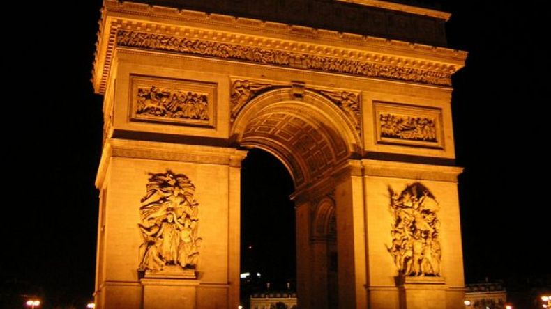 انسحاب اكثر من 200 مترشح لقطع الطريق على اليمين المتطرف