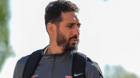 اتحاد الجزائر .. إجازة استثنائية لبلفوضيل من أجل تعويض قناوي