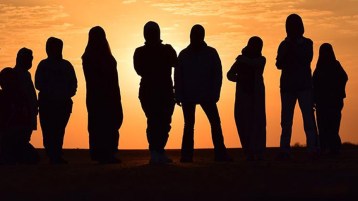 “دعني أعيش حياتي”!