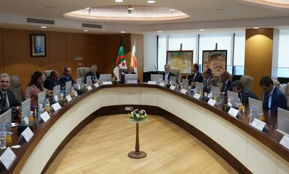 Transport de l’hydrogène vert de l’Algérie vers l’Europe: signature en septembre d’un protocole d’entente