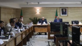 وزير المالية يترأس اجتماعين حول مخاطر تبيض الأموال وتمويل الإرهاب