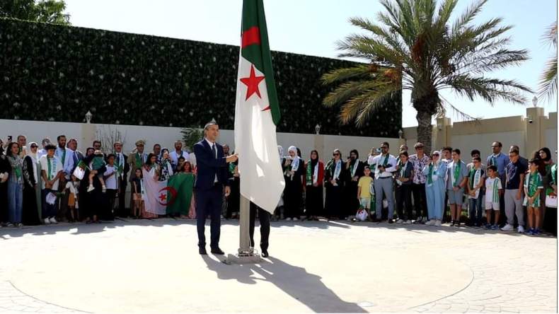 الذكرى ال 62 لعيد الاستقلال : سفارة الجزائر بالدوحة تنظم يوما مفتوحا لفائدة الجالية الوطنية المقيمة بقطر