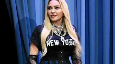 Un fils de Madonna contraint de “fouiller les poubelles” pour se nourrir!