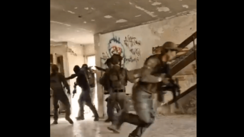 Quand une souris fait fuir des soldats d’occupation à Ghaza! (VIDEO)