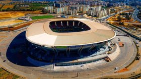 بِالفيديو: الرّئيس تبون يُدشّن الملعب العالمي بِالدويرة