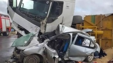 Deux morts sur les routes et cinq autres noyés en 24 heures
