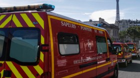 Paris: un père jette ses enfants par la fenêtre puis se suicide