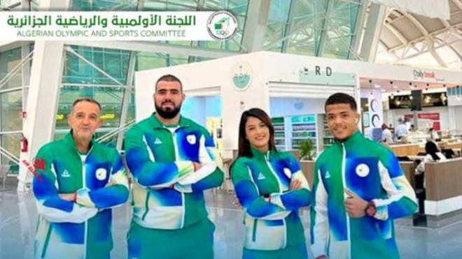 بِالفيديو: الأزرق الدّخيل.. لباس رياضي أولمبي جزائري مُثير للجدل