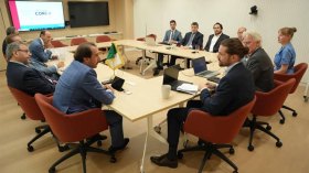 منتدى أعمال جزائري كندي والأولوية للزراعة والصناعة والتعدين