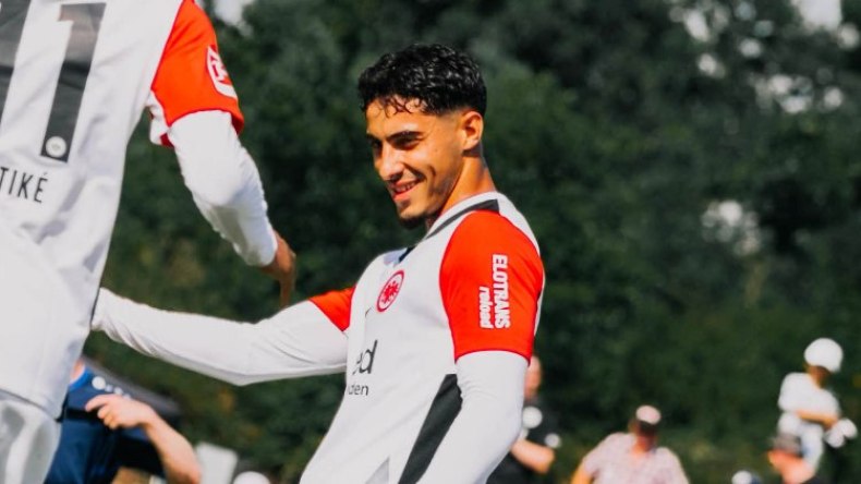 بِالفيديو: هدفان لـ “شعيبي” أحدهما خرافي وتمريرة حاسمة في فوز بـ (12-0)!