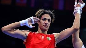 محرز ولاعبو “الخضر” يُدعّمون الملاكمة خليف