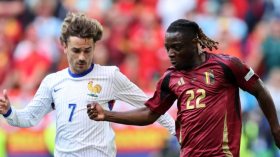 فرنسا تمرّ إلى ربع النّهائي