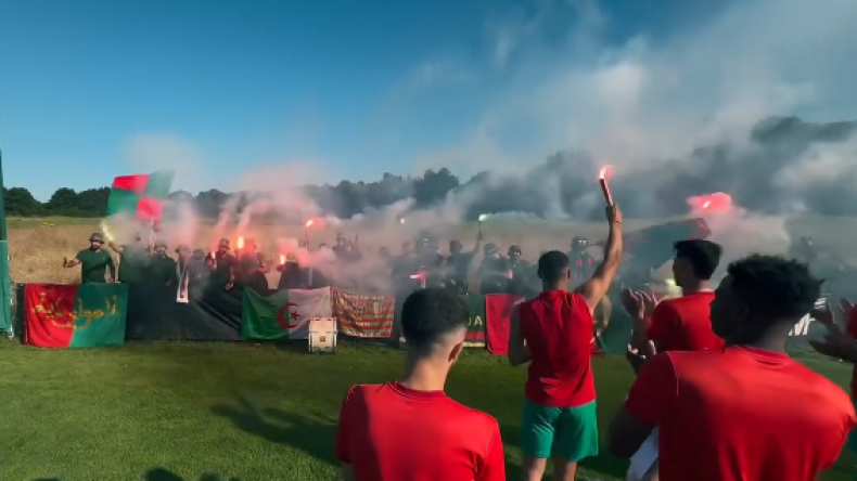 بالفيديو.. “الشناوة” يلهبون تدريبات المولودية في رين