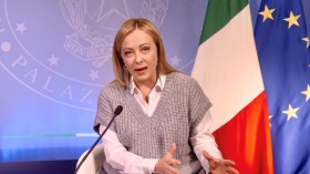 تغريم صحفية إيطالية سخرت من طول جورجيا ميلوني!