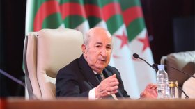 أعيان ورؤساء قبائل الأهقار يساندون العهدة الثانية