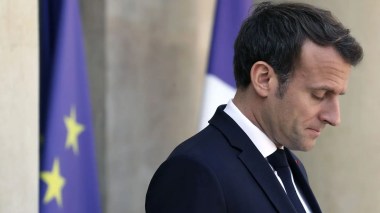 Futur Premier ministre: « Une mascarade »… Les Français vivent-ils les dernières heures de la Ve République?