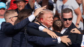  “محاولة اغتيال” ترامب.. هذا ما رواه شهود عيان  